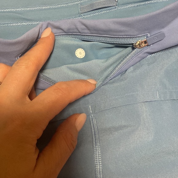 LULULEMON shorts size 6 - Picture 3 of 4